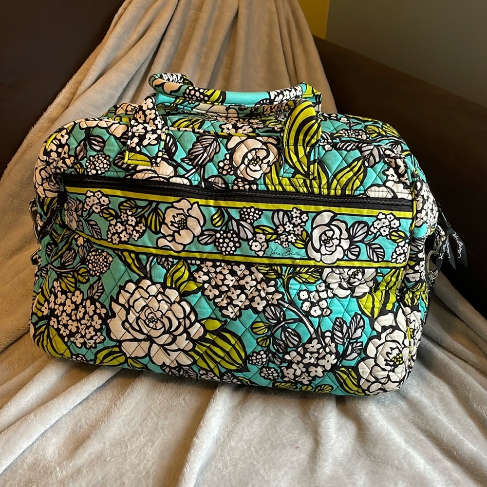 Vera Bradley Island Blooms overnight bag